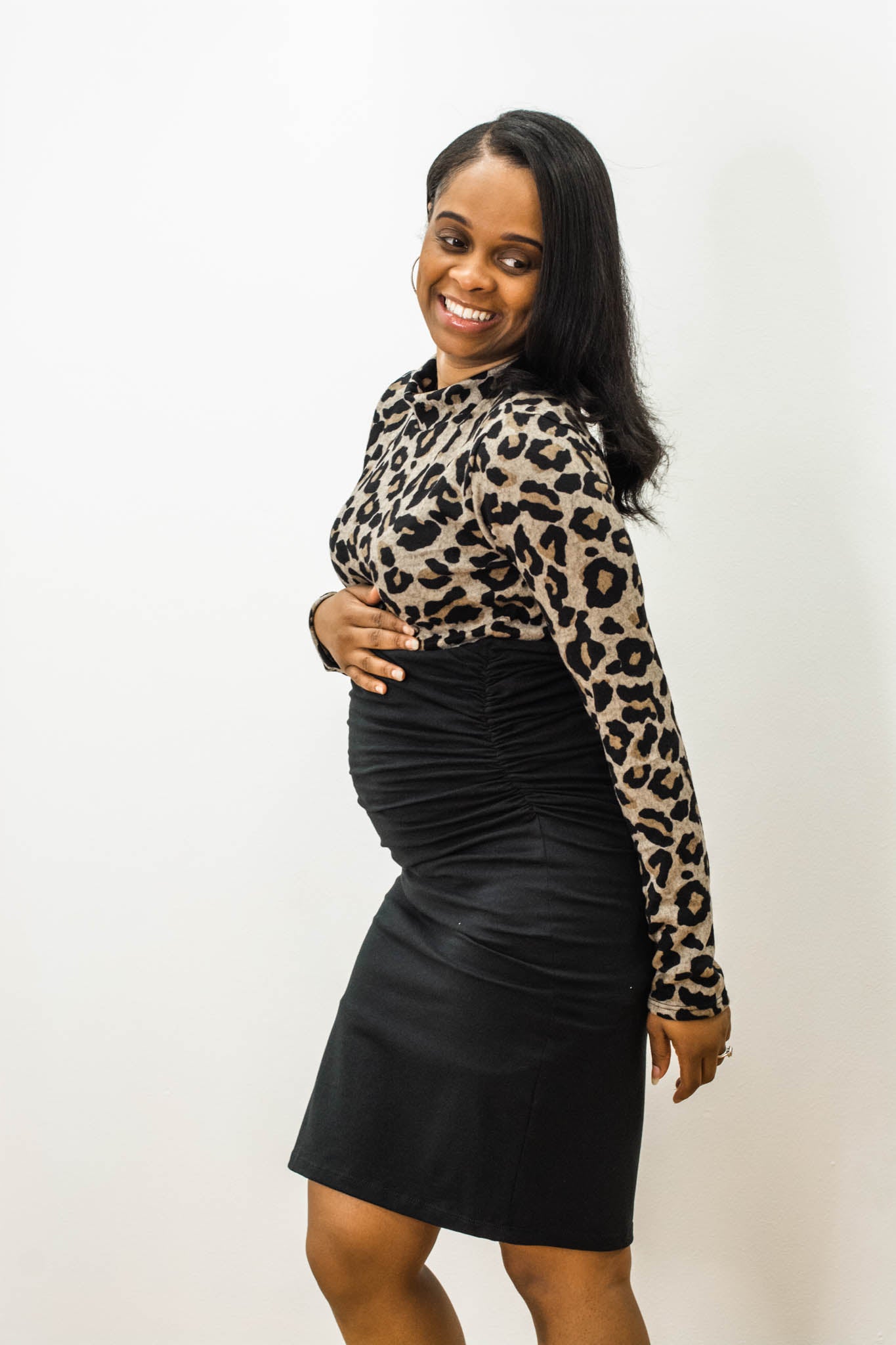 Ruched Midi Maternity Skirt – Close to the Heart